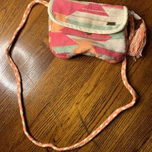Roxy crossbody